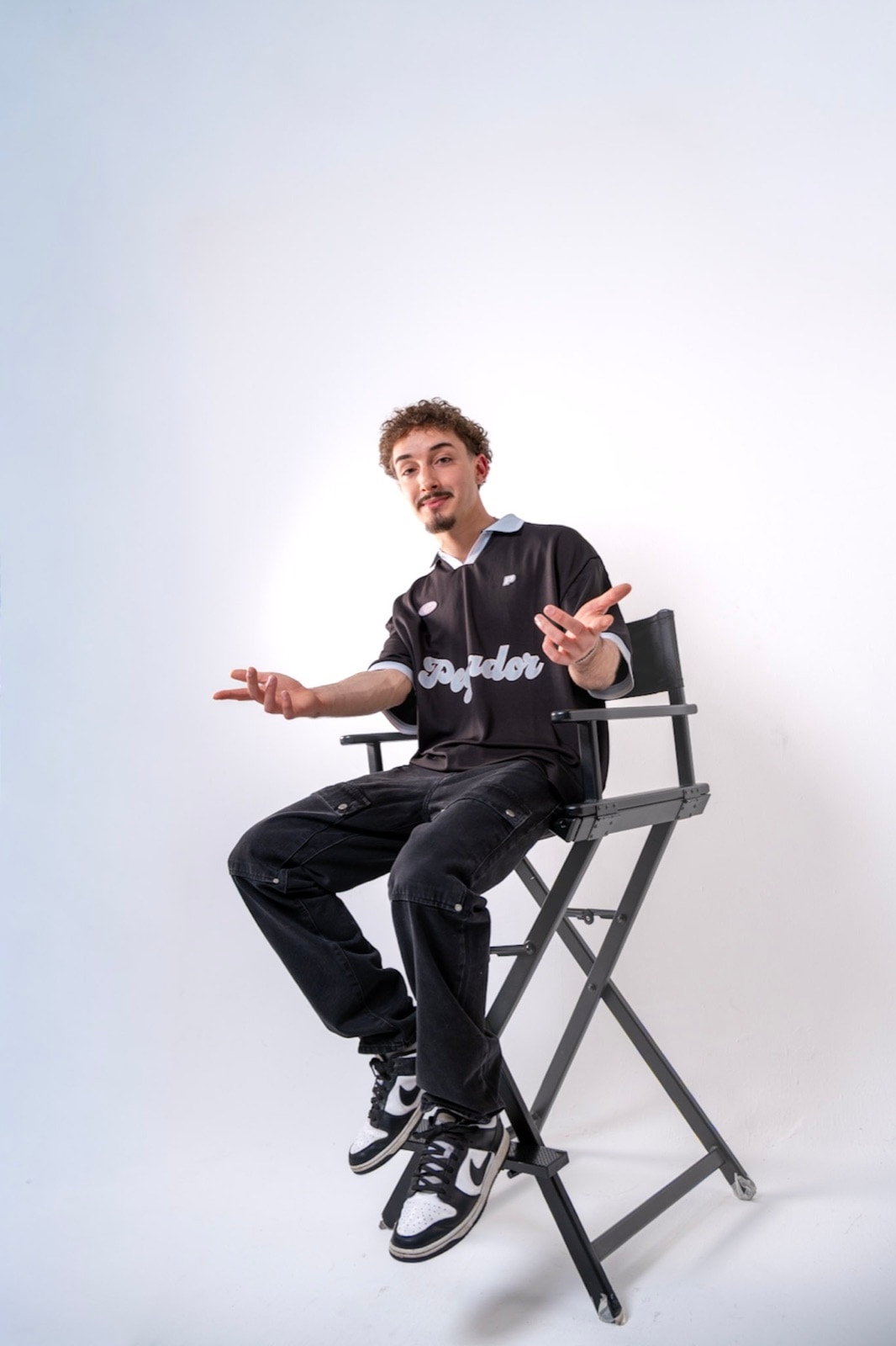 DJ Moogli · Studioportrait